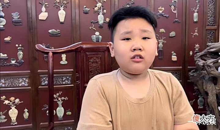 【历史故事】郭德纲罕见更新社交平台,晒出年轻时的老照片,判若两人