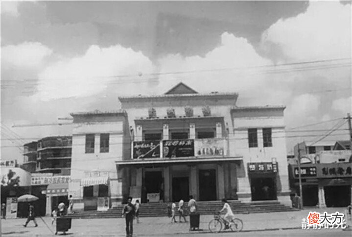 【历史故事】80年代徐州老照片：淮西菜场，彭城剧场，云龙公园，体育馆
