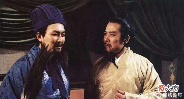 【历史故事】他是曹操第一谋士，曹操的父亲被杀，他却跑去向曹操道喜