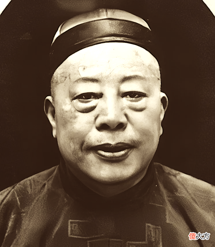 【爱历史】黄金荣的葬礼，昔日黑帮老大，死时只有9桌酒席，17个门徒送葬
