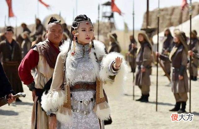 【历史故事】小洪纳海石人是匈奴王子吗?它有三处特殊的地方,预示身份不寻常