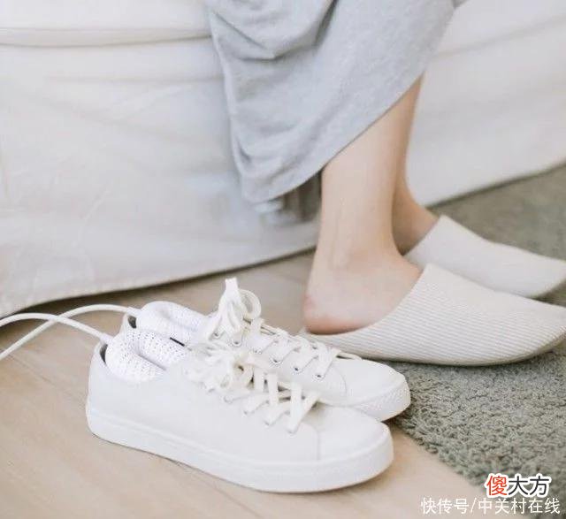 【就爱时尚】去味除湿杀菌的烘鞋器只要69元