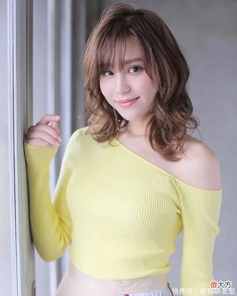 【时尚一点】40岁+女人白发太多，染什么色能盖白发又显白？建议染这三种发色