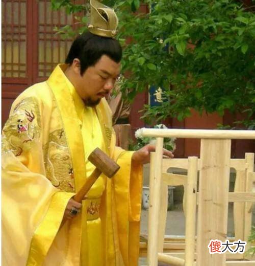 【历史故事】明朝小女子6岁入宫，17岁封妃，因预产期推后，被关进别宫饿死