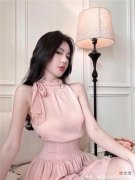 【就爱时尚】轻盈浪漫的粉色雪纺仙女裙来啦~粉色温柔百搭