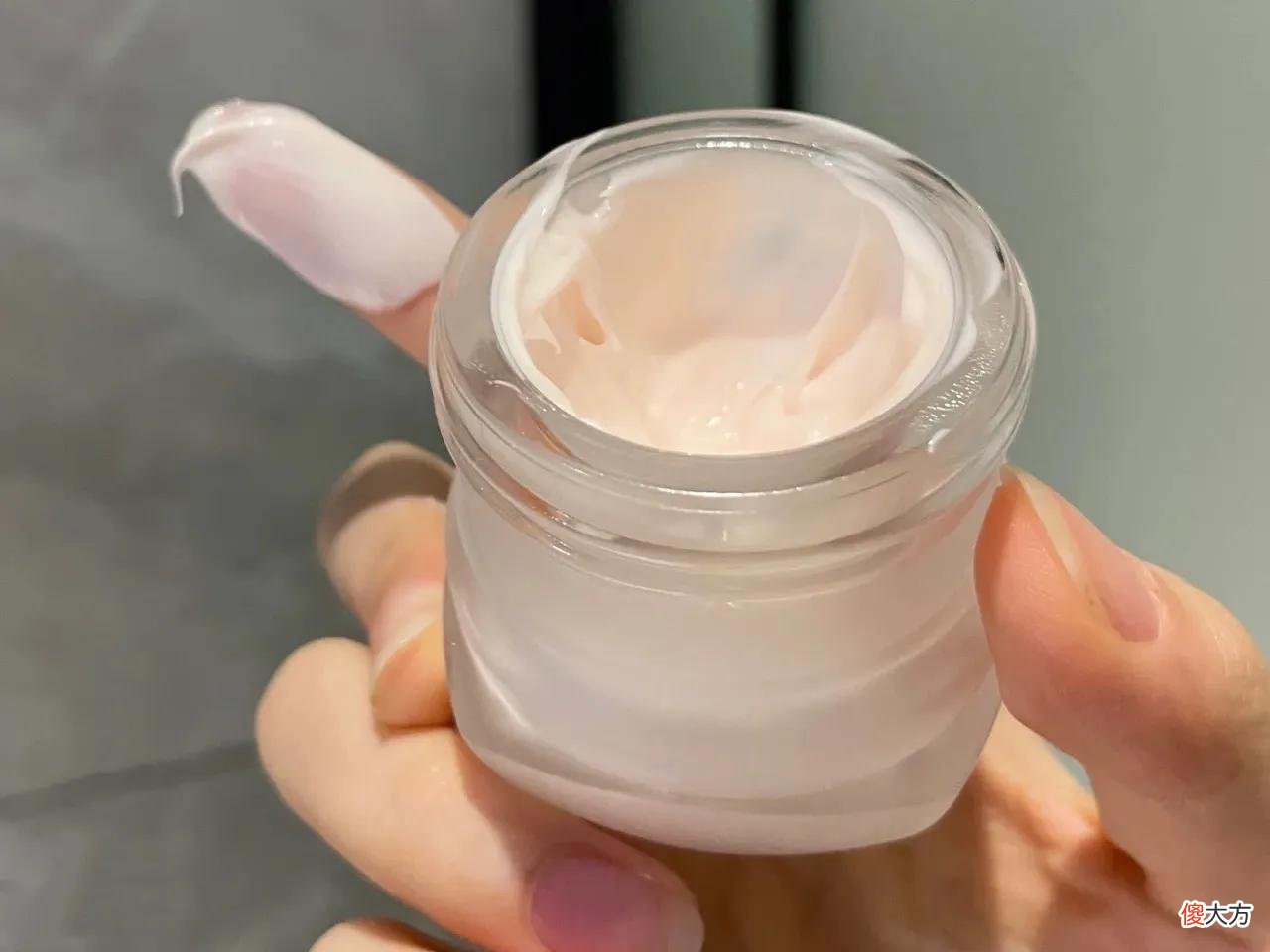 看看你正在用的眼霜 推荐一下眼霜