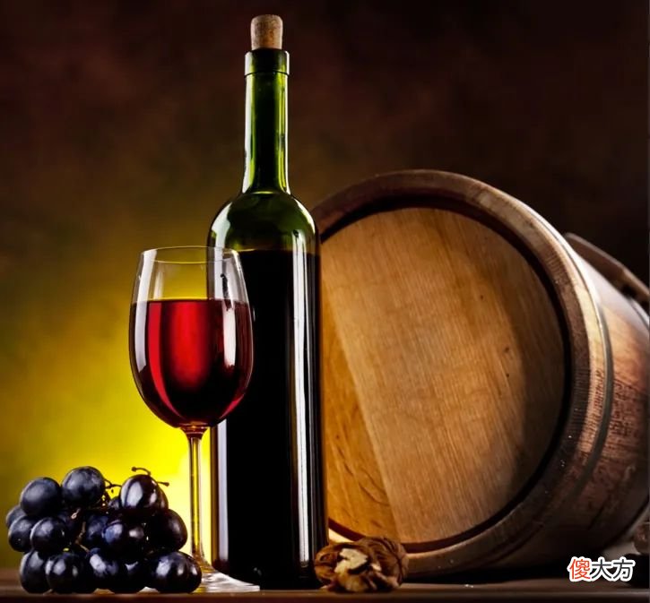 一瓶红酒能抵多少白酒 喝了一瓶红酒相当于多少白酒