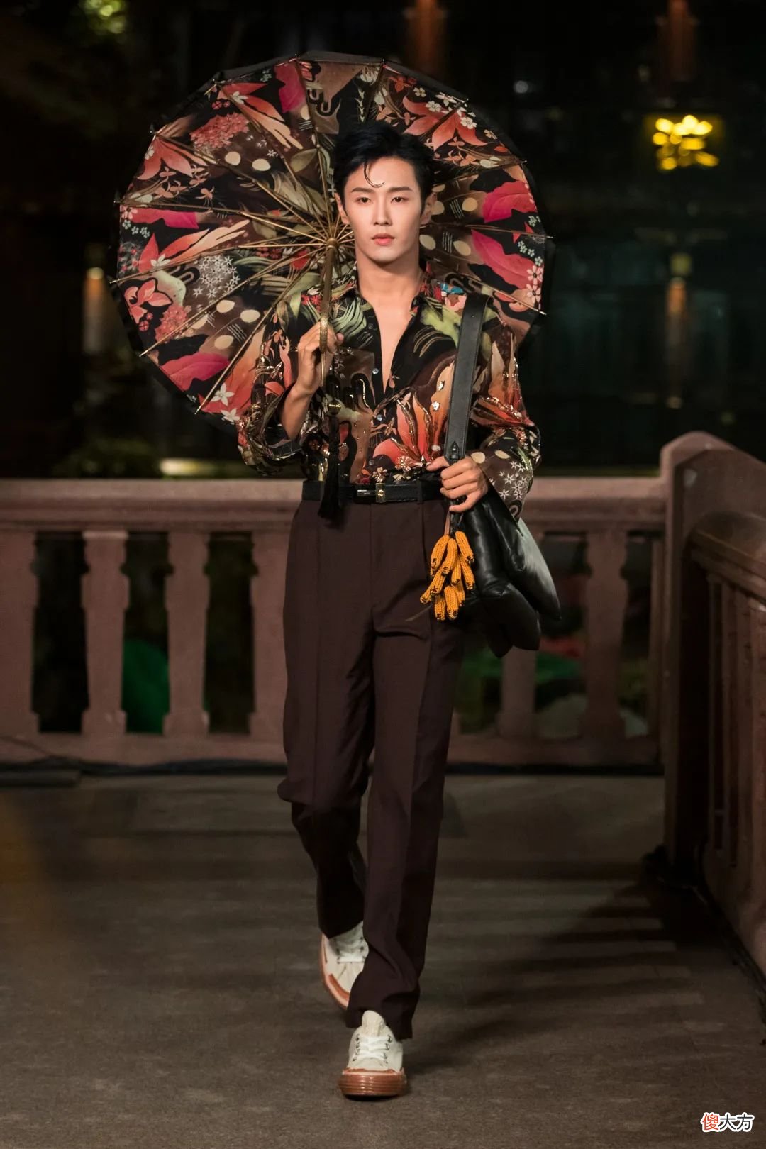 参加CHANEL私享派对是什么体验？Lanvin头一次在中国办大秀？?「每周时报」