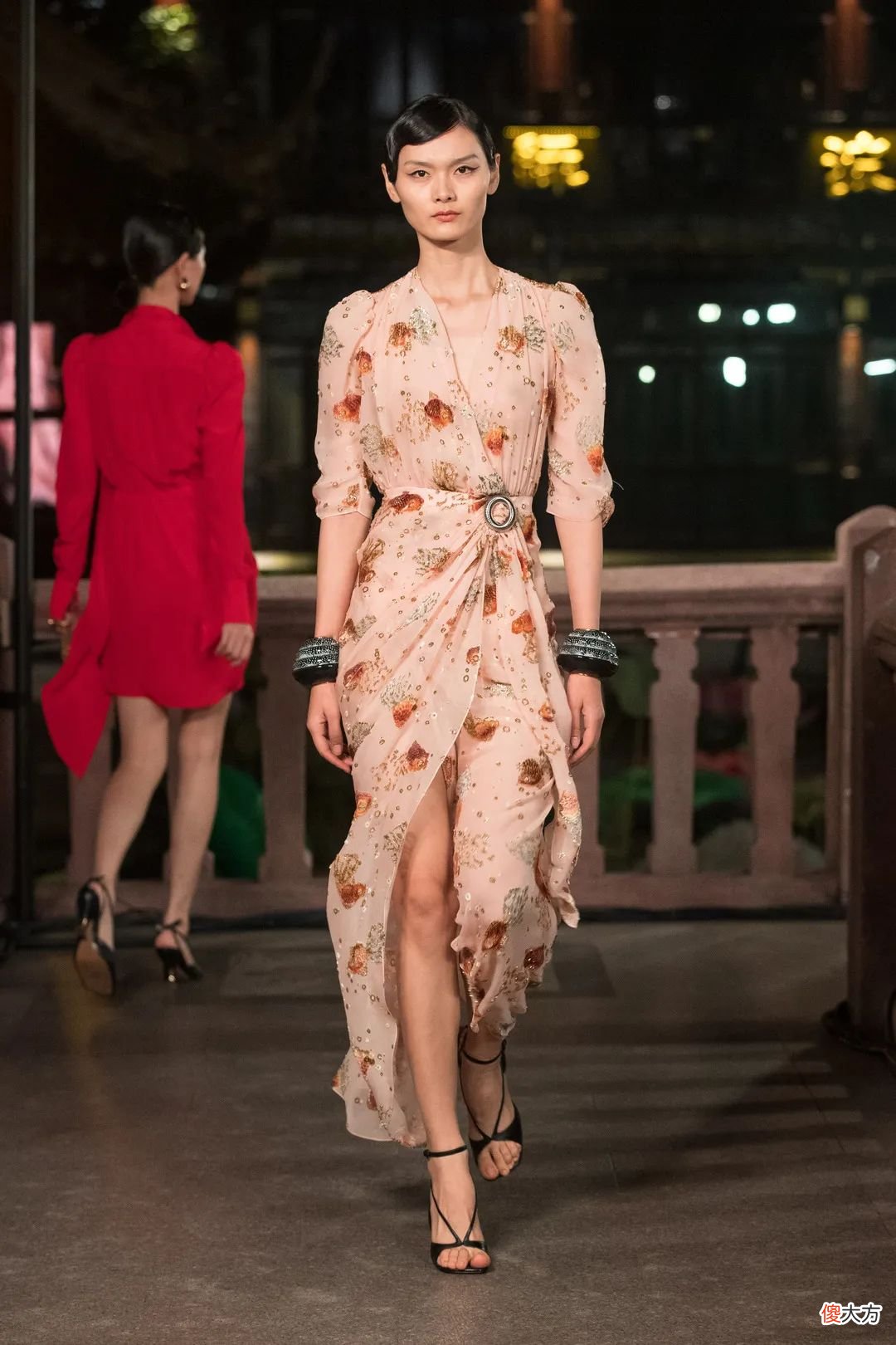 参加CHANEL私享派对是什么体验？Lanvin头一次在中国办大秀？?「每周时报」