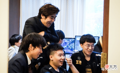 【游戏迷】LPL焦点战来袭,米勒看好RNG赢下WBG,TES小天遭遇BLG撕少
