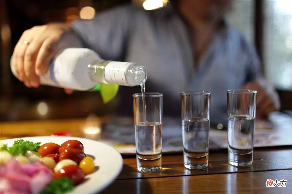 喝白酒是喝高度好还是低度好 白酒喝高度酒好还是低度酒好