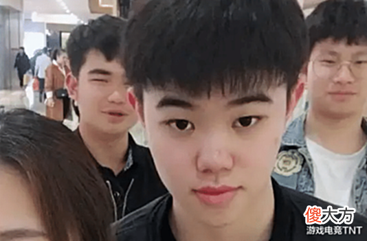 【游戏世界】韩涵连败两场,终于在寂然这里找回主场,水友:你咋赢的?