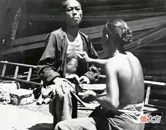 【爱历史】晚清义和团成员惨被斩首，老太监选宫女罕见绝版真实老照片9张