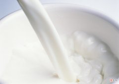 谣言粉碎：奶皮厚的才是好牛奶？爱吃奶皮你才后悔