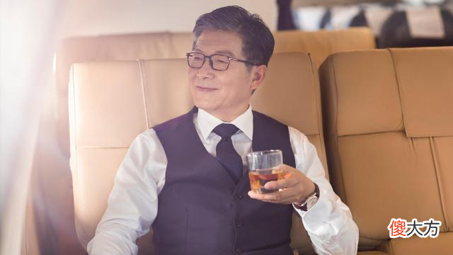坐飞机能跟坐高铁一样带保温杯吗 飞机杯可以带上高铁吗?
