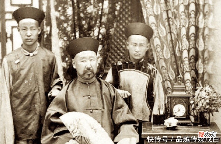【历史故事】对付两面三刀的小人, 左宗棠有一个妙招, 一箭双雕还解气