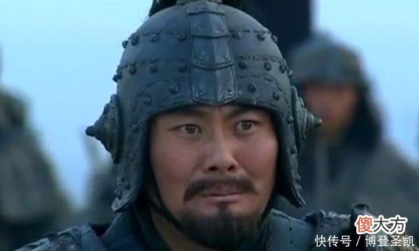 【爱历史】曹操多次击溃刘备, 为何刘备每次都能大难不死, 原因并不复杂