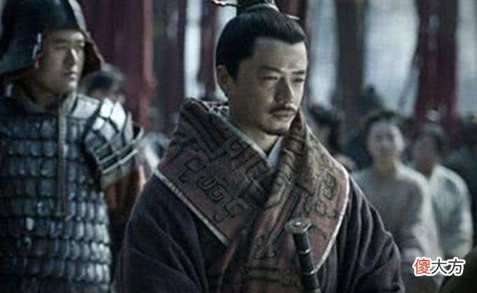 【历史故事】历史上4大名人：军事上是天才，政治上却是蠢材，皆不得善终