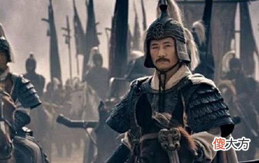 【历史故事】历史上4大名人：军事上是天才，政治上却是蠢材，皆不得善终