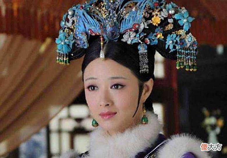 【历史故事】《甄嬛传》中，甄嬛和华妃一开始都爱皇上，为何两人结局相差很大