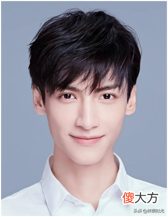 神颜男星的证件照 证件照男明星