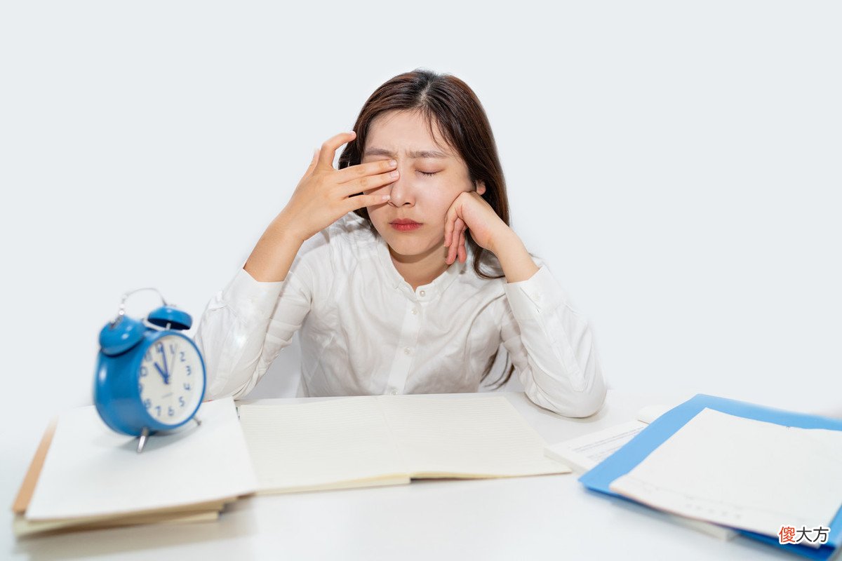 什么时间睡算熬夜 什么时间睡算熬夜?熬夜最伤哪里?