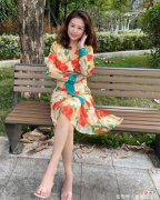 【时尚一点】女人到了五六十岁，到底该不该穿“花哨”衣服？分清这两点才高级