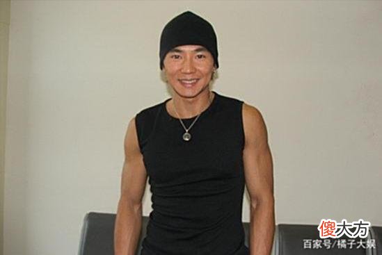 【游戏世界】刘畊宏坐拥千万粉丝，妻子直播间被迫营业，爱惜羽毛坚持不带货