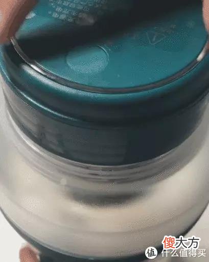 【就爱时尚】“吨吨桶+榨汁机” 组合,开启鲜榨果汁补水模式~~摩飞便携式榨汁杯/运动果汁杯 体验分享