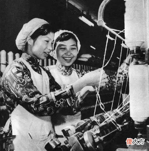 【时尚一点】国棉十七厂为男士造“摩登裤”，穿出去就是秀场