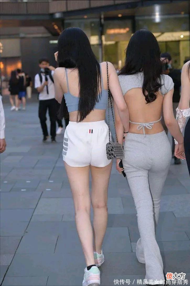 【时尚一点】街拍三位清凉时尚的小姐姐