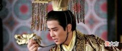 【历史故事】因为爱情，13年生12胎，从皇后被贬至尼姑，最后被皇帝一纸赐