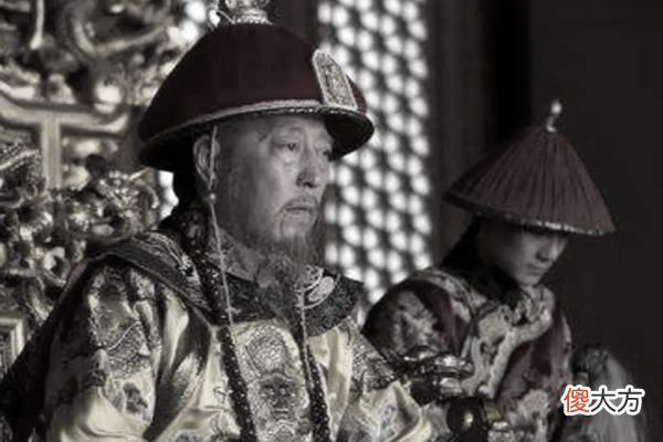 【历史故事】刘墉的升迁为什么比和珅差那么多？