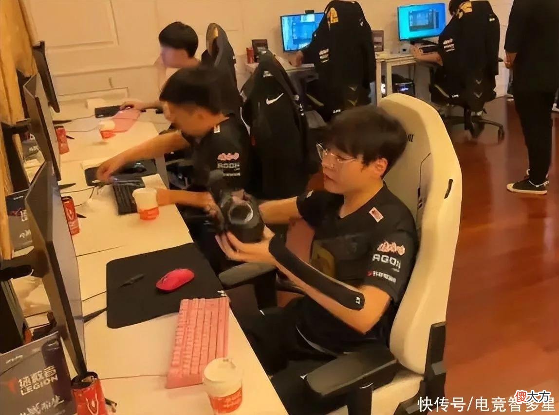【游戏迷】呼吸哥这次逃离牢笼？BLG并不是他的问题，RNG可能直接进S赛
