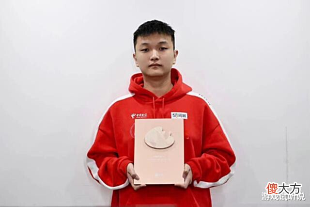 【游戏迷】Cat休假结束,重返AG超玩会!物是人非,AG不再会给他首发机会了