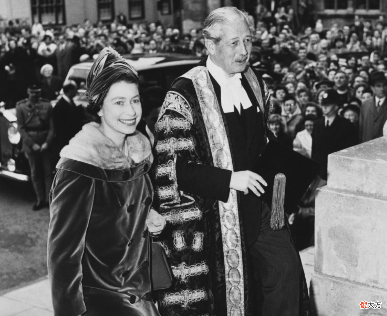 伊丽莎白二世女王和她的14任首相 英国女王伊丽莎白二世经历了几任首相