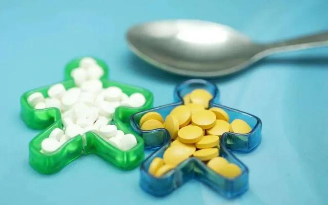 阿莫西林能与罗红霉素合用吗?两药合用有什么作用?长期服用阿莫西林会怎样?