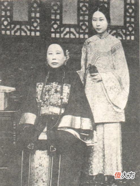 【历史故事】晚清名臣李鸿章，为什么把21岁的女儿下嫁给42岁的三婚男人？