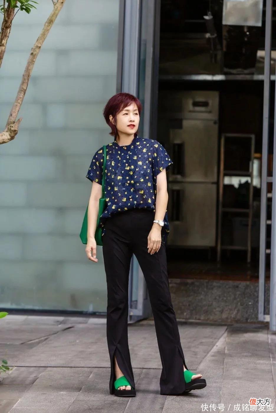 【时尚一点】中年女人要远离穿大妈装,学会优雅的穿搭风格,比同龄人更显年轻