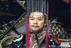 【历史故事】刘备进位汉中王，为何劝进表上，诸葛亮关羽的名字没有排在最前面