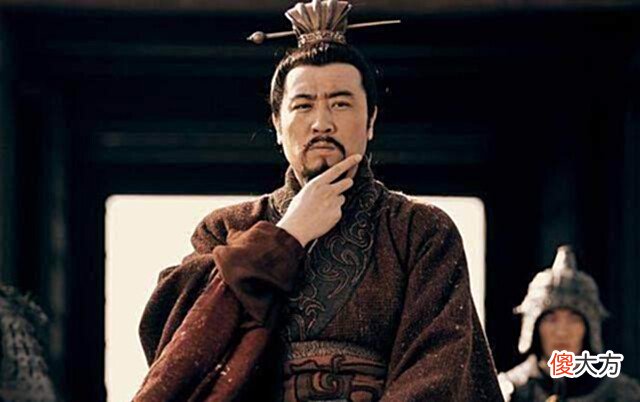 【爱历史】当年曹操为什么执意要斩杀华佗?后汉书揭露真相,曹操是正确的