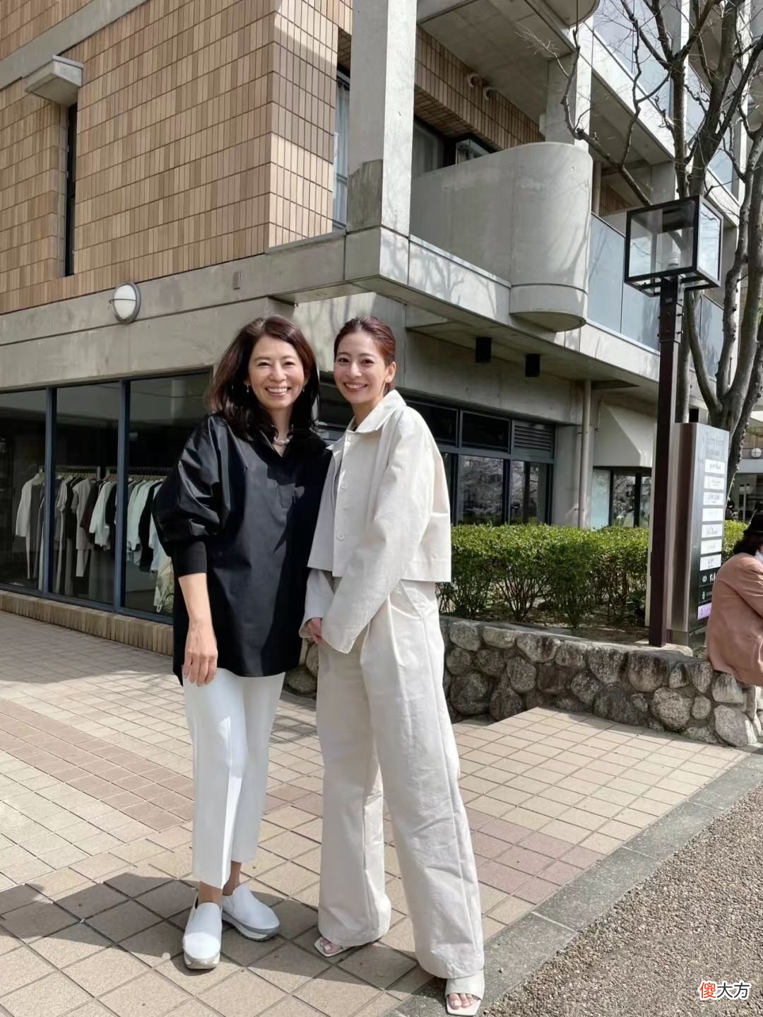 【时尚一点】看完62岁日本妈妈的打扮，发现女人越老越优雅年轻的秘诀，值得学
