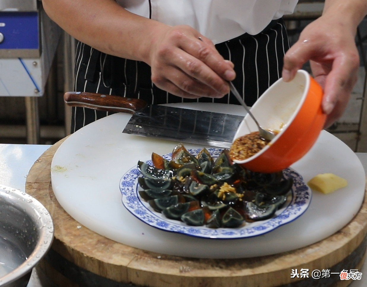 大厨教你姜汁皮蛋最好吃的做法 姜汁皮蛋图片大全