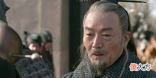 【爱历史】刘备在荆州时尚且寄人篱下，为何当时诸葛亮会选择投靠刘备？