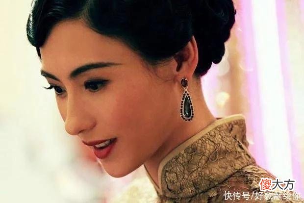 【就爱时尚】10位旗袍女神，阵容豪华、仪态万千，无一处“露骨”，却尽得风流