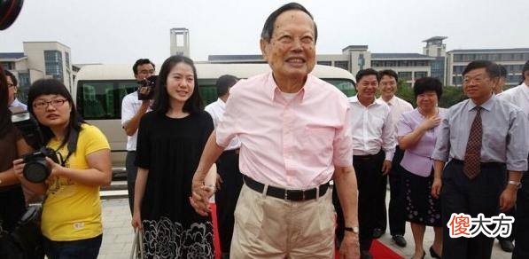 【爱历史】《道德经》中的智者到底得罪了谁？为何被骂了2000多年？