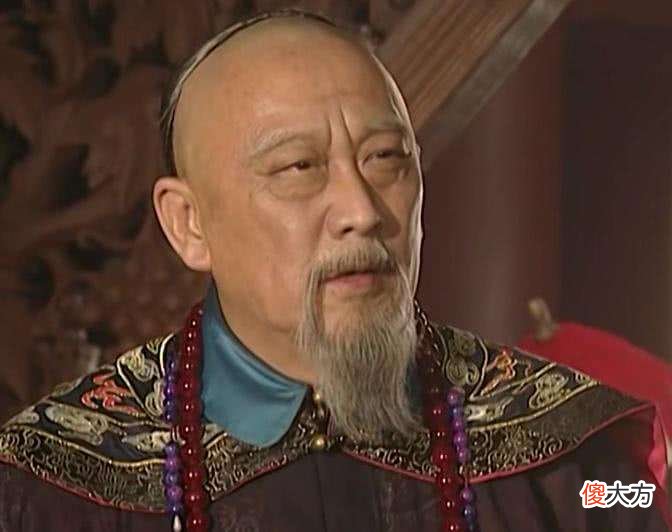 【历史故事】索额图：帮助康熙除鳌拜、平三藩的大功臣，为何最后被圈禁赐死？