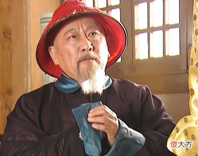 【历史故事】索额图：帮助康熙除鳌拜、平三藩的大功臣，为何最后被圈禁赐死？