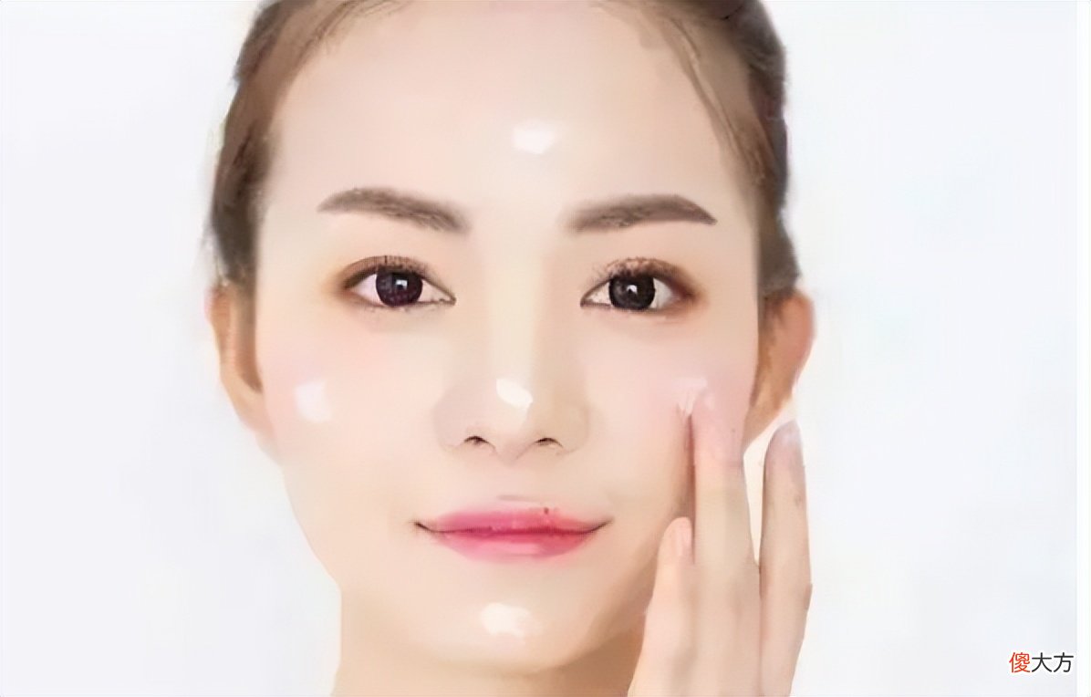 很可能是妆前护肤没做好 妆前不护肤
