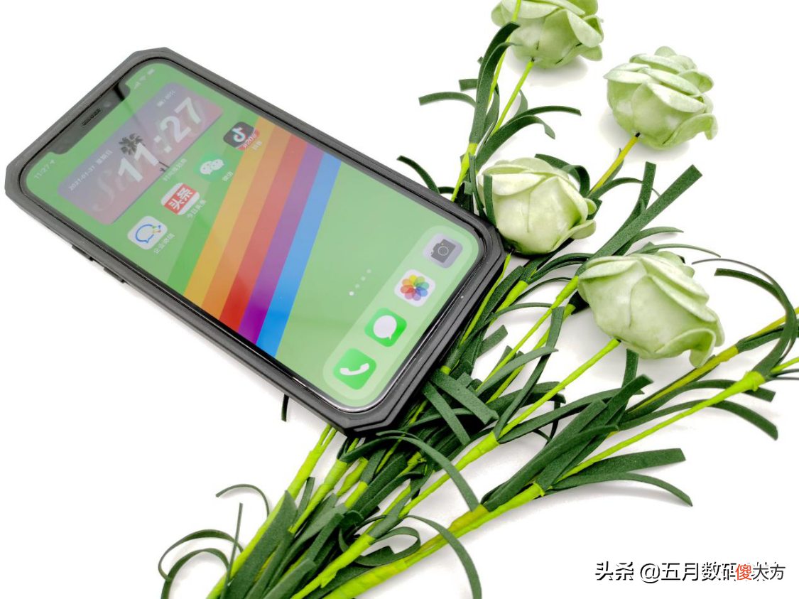 苹果12绝配PITAKA磁吸充电手机壳 苹果官方磁吸手机壳配什么好